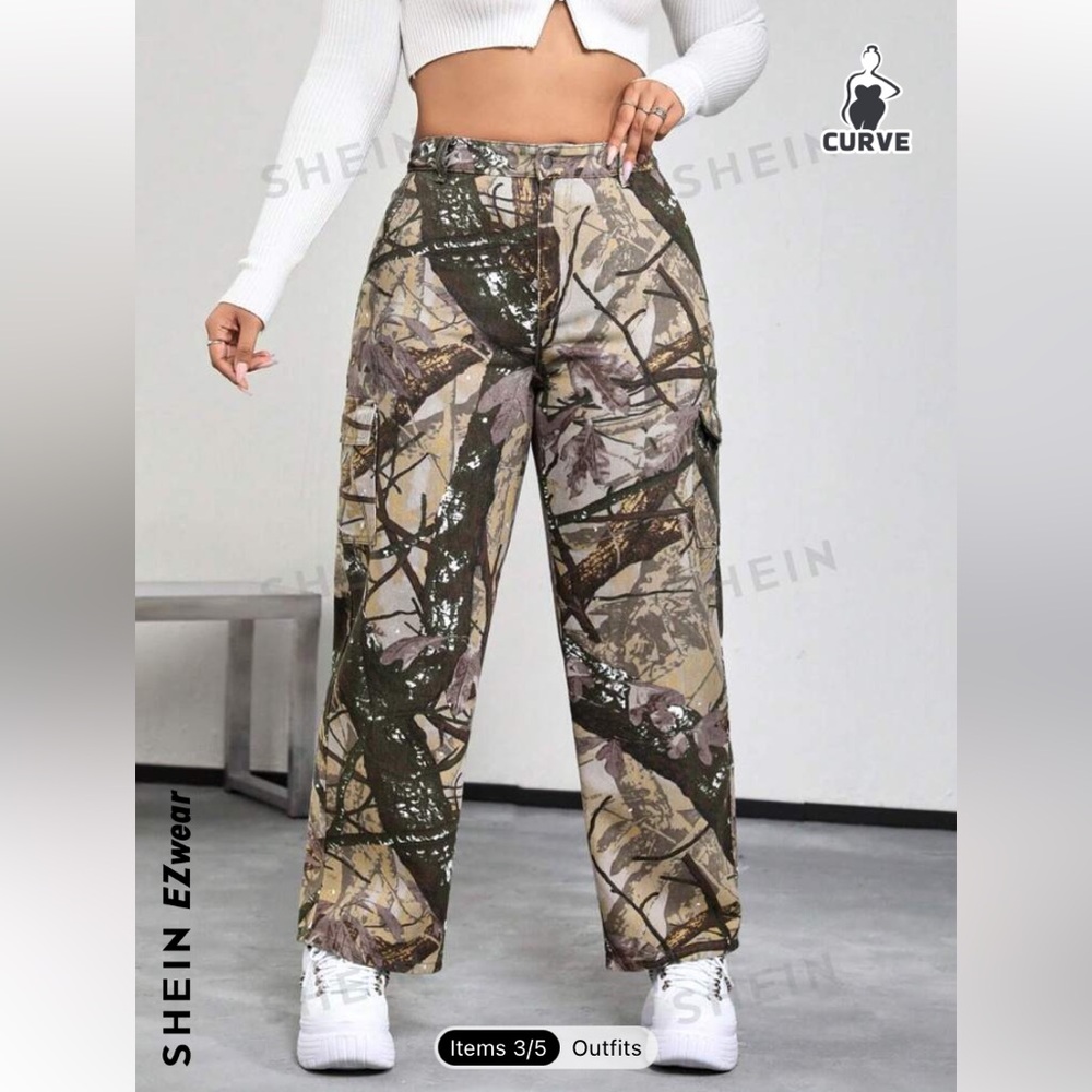 SHEIN X Shawty Bae SHEIN EZwear Plus Allover Print Flap Pocket Side Cargo Jeans